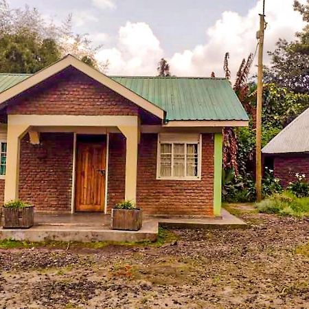 Amajambere Iwacu Community Camp Hotel Kisoro Exterior photo